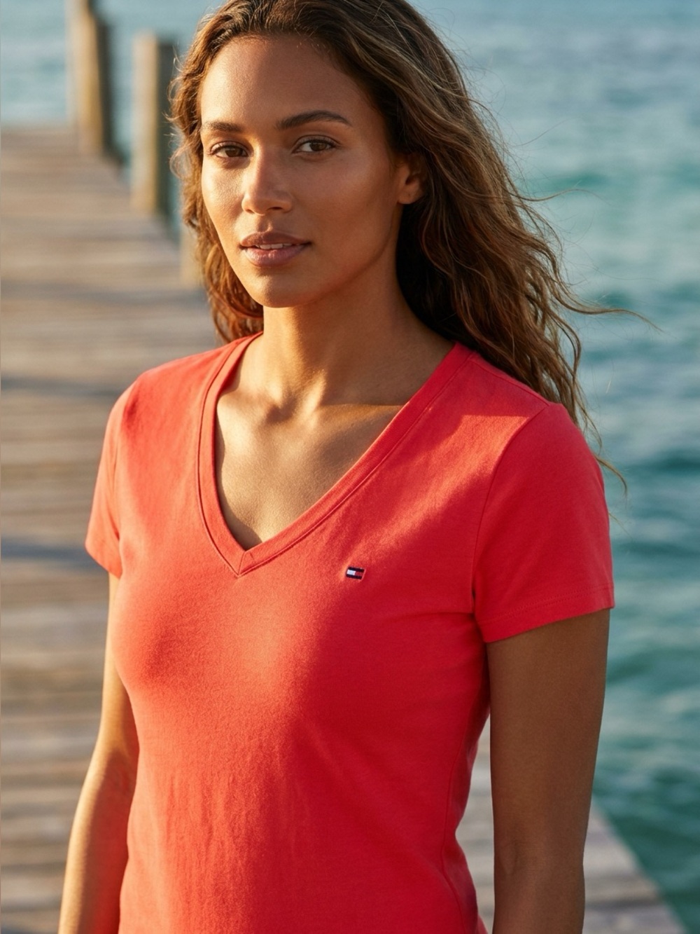 Tommy Hilfiger Women's V-Neck Short Sleeve T-Shirt, Size M, Red - EK
